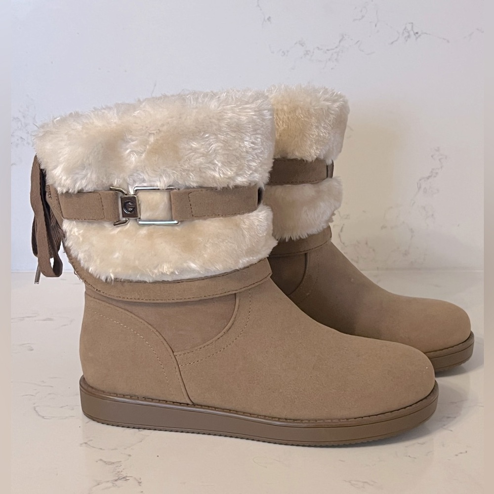 G by Guess - Tan Faux Fur Lined Boots - Sz 7 - NWOT -